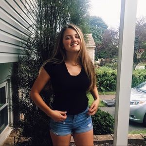 Meet your Posher, Corrin